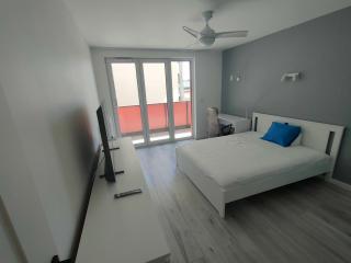 Apartament z 2 pokojami i balkonem Tauron Arena - 1