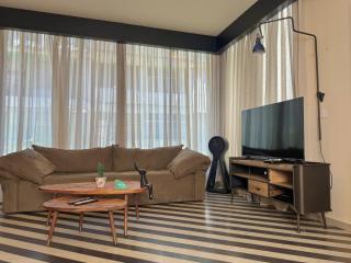 Vintage 2-BR Apt in Ashrafieh W 24 Power - 8