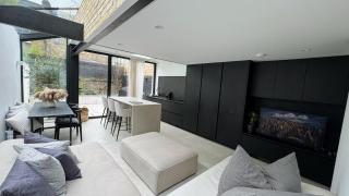 Modern Flat in Clapham North, London - 0