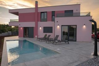 Relaxing Villa Giardin - 0