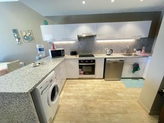 4 Bdr Villa with private heated pool in westgolf - 5