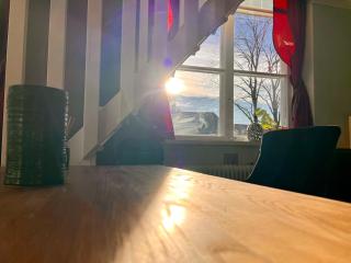 Centrally-located Unique Private apartment with 3 floors - 5