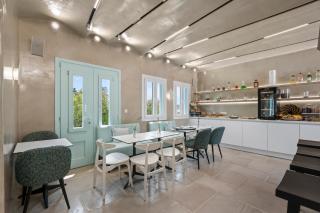 Majo Suites Hotel - 7