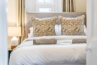 Streatham Common Escape - Sleeps 8 - Free Parking - 8