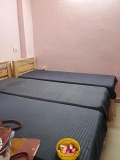 SRK PG For Ladies - 5