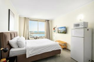 Haifa Beachside Cozy Studio by Sea N' Rent - 6