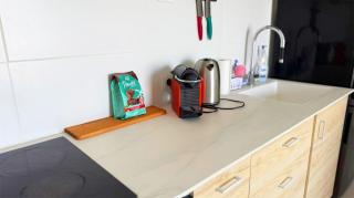 Vibrant Levinski TLV View & Balcony - 4