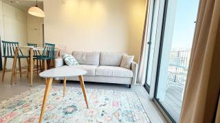 Vibrant Levinski TLV View & Balcony - 3