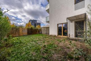 Wola Industrial Apartment by BookingHost - 5