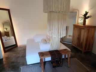 Gusti Ayu Private Bali House - 2 Bedrooms near Kerobokan - 3