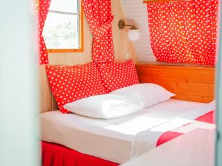 Mona Glamping Caravan Suites - 0