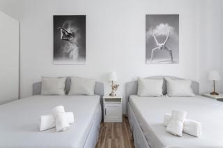 Heart of Old Town Charles Bridge Wenceslas Square Spacious 3-Bedroom Apartment - 7