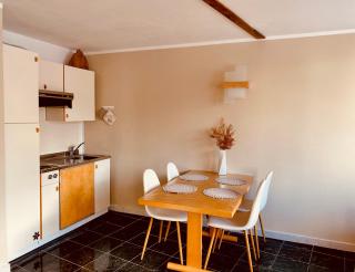 Charlotte Lodge 33 - 4