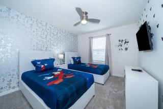 Luxury Townhouses 4 and 5 Bedrooms 18 Minutes away from Disney! - 5