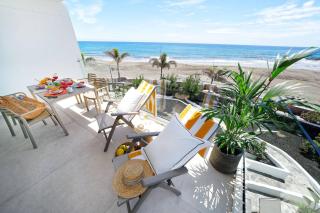 Amapola Waves - recién reformado, frente a la playa - 0