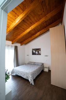 Dicentra Guest House - 9