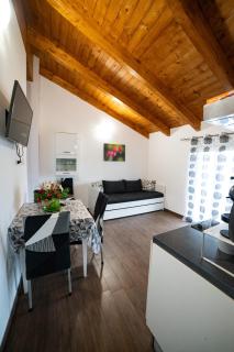 Dicentra Guest House - 2