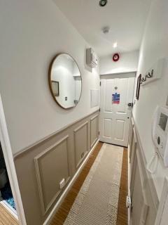 Windsor Castle view apartment with free parking - 5