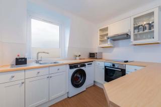 Windsor Castle view apartment with free parking - 4