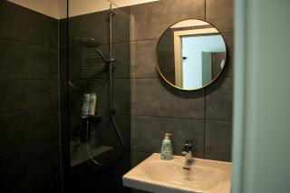 BM Rooms Innenstadt - Moderne City Zimmer mit eigenem Bad im Herzen der Innenstadt - 1