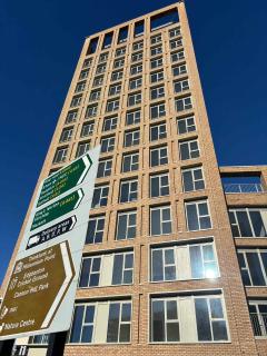 Stylish New City 2-Bed Apartment Free Parking - 1