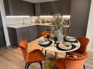 Contemporary 2-Bed Apartment near City Centre - 1