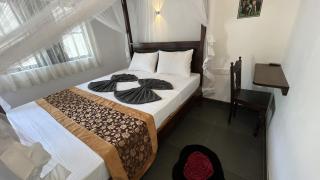 Green Wall House - 2