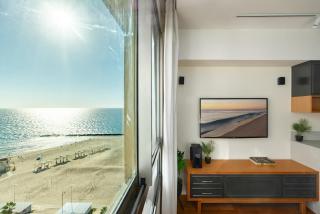 Haifa Beachside Chic Stay by Sea N' Rent - 3