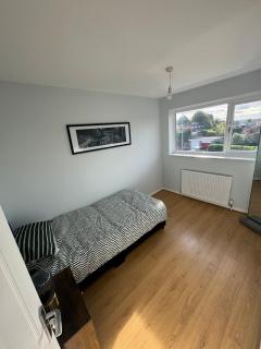 Modern 3-Bed Home in Sutton Coldfield - 8