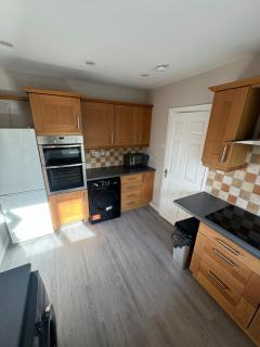 Modern 3-Bed Home in Sutton Coldfield - 2