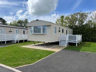 3 Bedroom Caravan CW132, Whitecliff Bay, Bembridge, Isle of Wight - 5