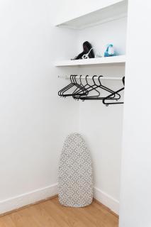 Modern 3-Bed Home - Free Parking -12 min to Central London - 5