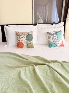 Cayetana Luxe Room - 6