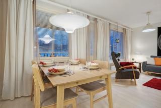 Northern Glow Hideaway Sauna, Parking & WiFi - 4