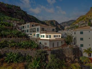 Sunny Ponta "Nomads' village" - 8