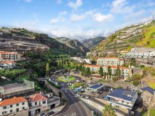 Sunny Ponta "Nomads' village" - 3