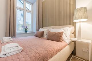 CracWoW S31 Apartment - 0