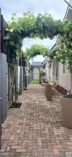 Guest House On Marshall - 5