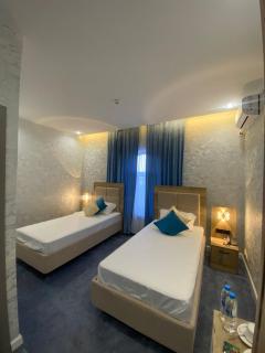 Hotel Turkistan Restaurants - 1