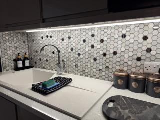 Red Gables at Pudleston Court - 5