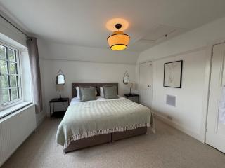 Red Gables at Pudleston Court - 2