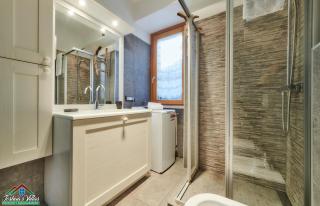 Sunset Apartment with Air Conditioning and Lake View - 1