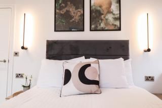 The Chiltern View - 1BR Centrally Located Flat with Contemporary Style Decor & Free Secure Underground Parking - 5