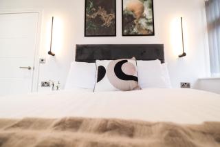 The Chiltern View - 1BR Centrally Located Flat with Contemporary Style Decor & Free Secure Underground Parking - 4