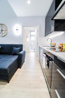 The Chiltern View - 1BR Centrally Located Flat with Contemporary Style Decor & Free Secure Underground Parking - 2