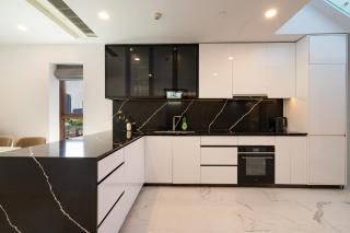 The Galleria Residence By V Living - 5