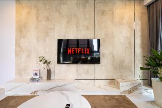 The Galleria Residence By V Living - 1