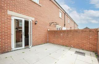 Oxheys Stays - Sleeps 7 - Home from Home - 5