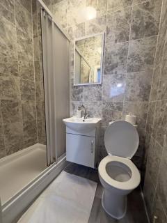 Central London Station Flat - 3