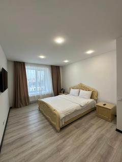 Rise Світла квартира у новобудові біля Центру - 8